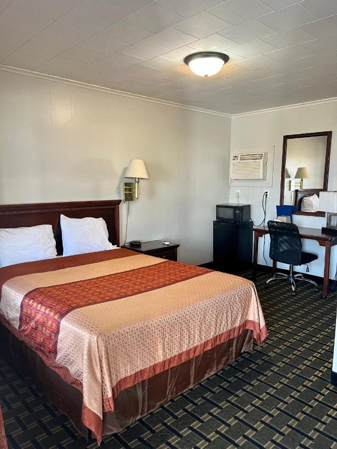 Keokuk Chief Motel מראה חיצוני תמונה