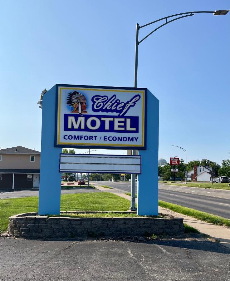 Keokuk Chief Motel מראה חיצוני תמונה
