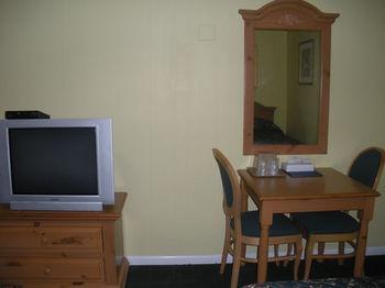 Keokuk Chief Motel מראה חיצוני תמונה