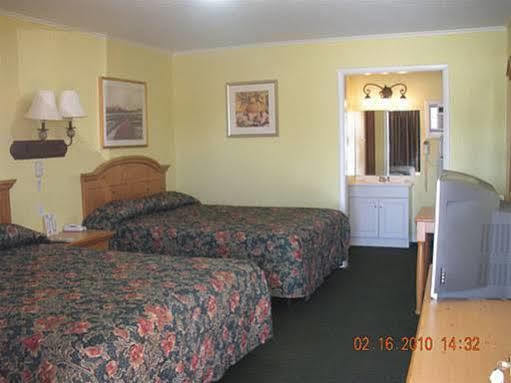 Keokuk Chief Motel מראה חיצוני תמונה
